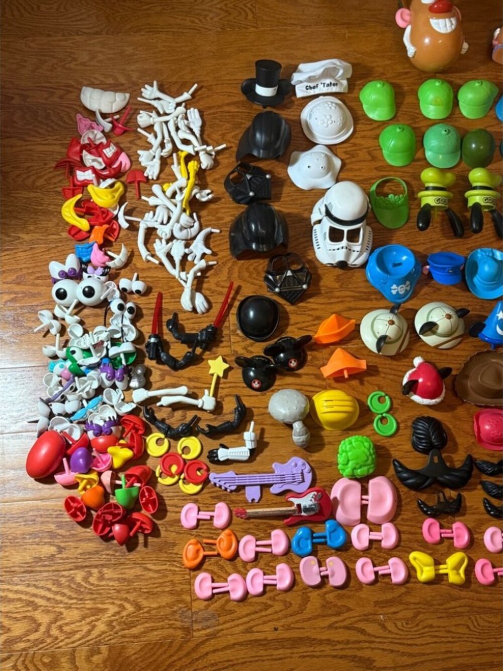 ENORMOUS LOT Mr. Potato Head 150+ Accessories -Disney, Star Wars, Toy Story EUC - Picture 2 of 6